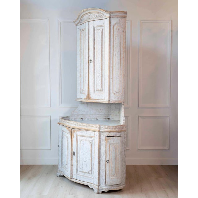 Swedish Gustavian Period Two-Part Corner Cabinet with Original Paint, Late 18th For Sale - Image 13 of 13