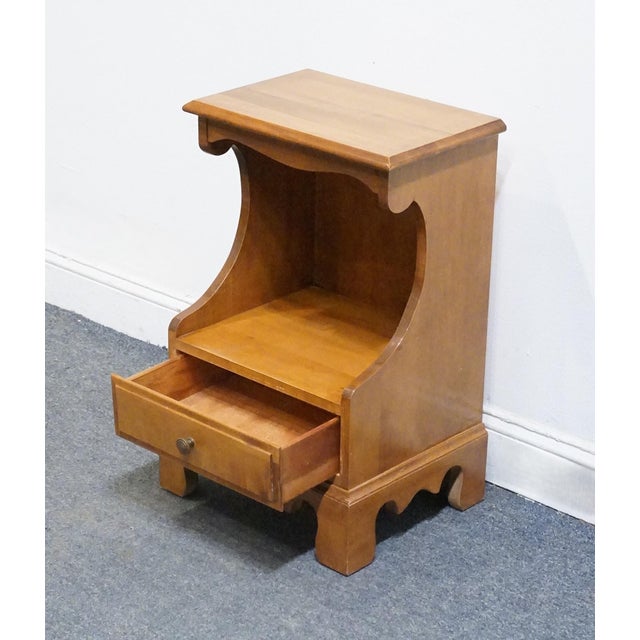 High End Vintage Solid Hard Rock Maple Colonial Early American 17" Open Cabinet Nightstand 1711 For Sale In Kansas City - Image 6 of 15