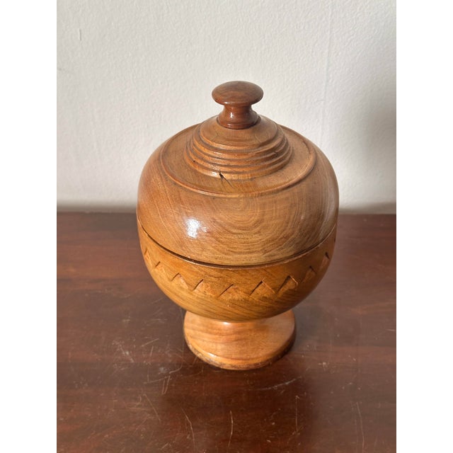 Late 19th Century Antique Hand Turned Wooden Treenware Bowl With Lid For Sale - Image 5 of 8