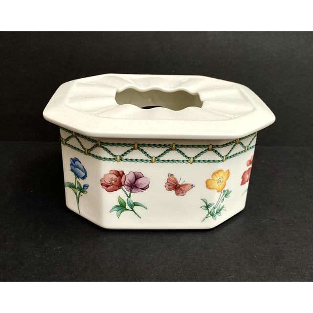 Villeroy & Boch Casa Verde Warmer, Germany, 1992-1995s The warming stand from Villeroy and Boch Casa Verde series is made...