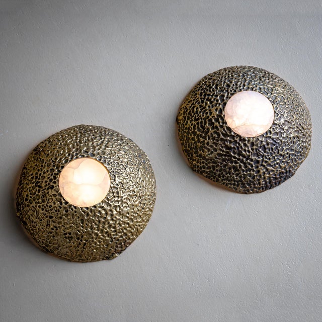 1960s Late 20th Century Pair of Brutalist Bronze Wall Lamps by Cierre Lampadari, Milan For Sale - Image 5 of 6