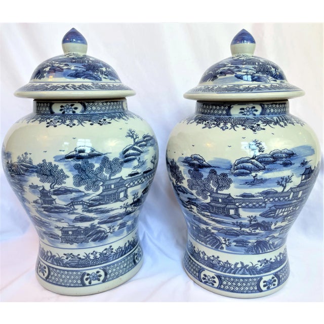 Chinoiserie Vintage Chinoiserie Canton Road Blue & White Blaster Temple / Ginger Jars - a Pair For Sale - Image 3 of 11