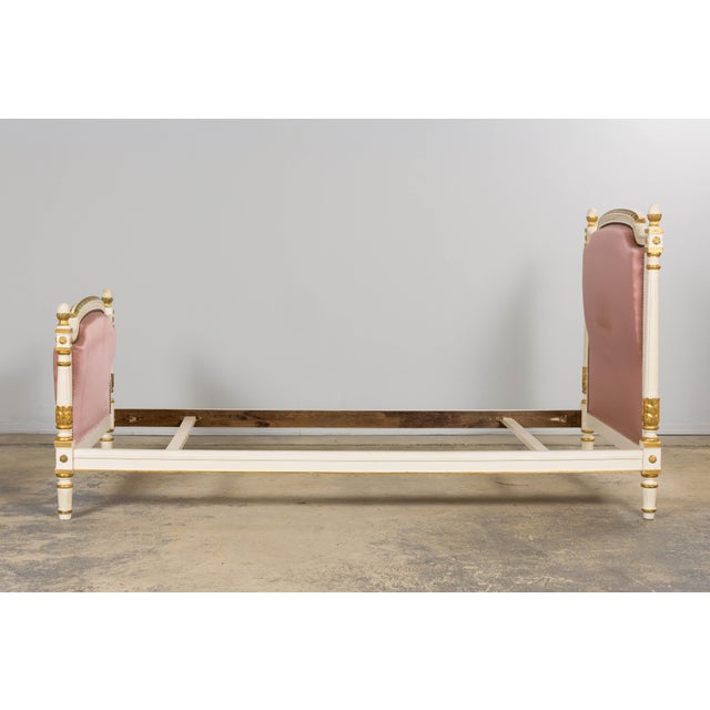 Mid-Century Louis XVI Twin Bed Frames, Pink Silk, Painted Wood, 1940 For Sale - Image 12 of 18