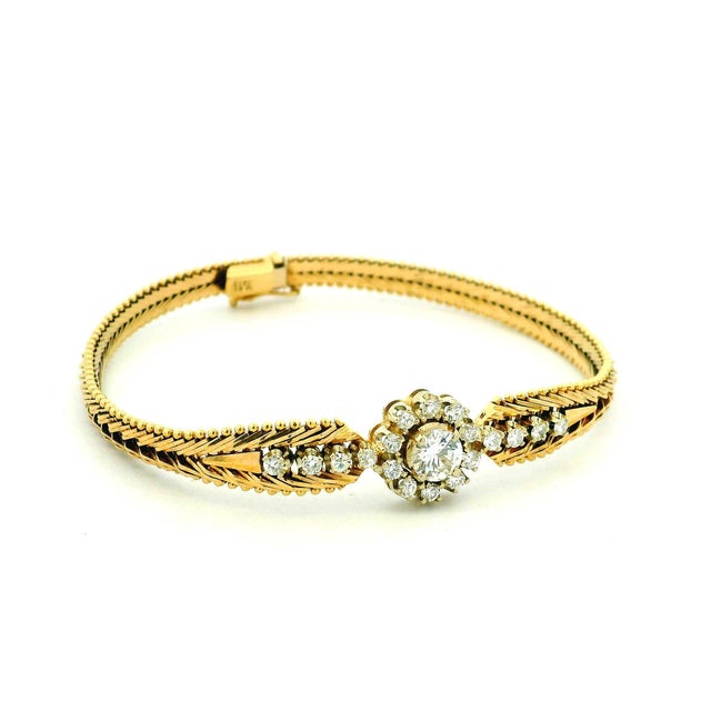 Modern 1970s Italian 14k Gold Diamond Flexible Bangle Bracelet For Sale - Image 3 of 12