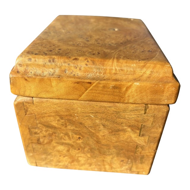 1980s Handmade Birdseye Maple Box, Dovetailed and Signed by the Artist For Sale