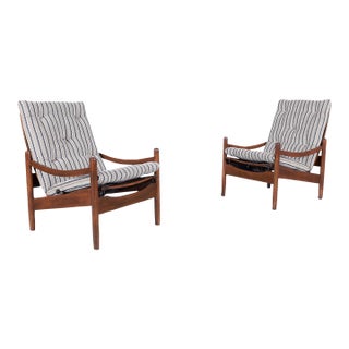 Mid-Century Modern Sculptural Walnut Reclining High-Back Lounge Chairs, 1960s For Sale