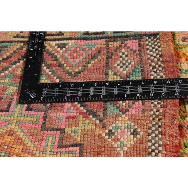 Textile Vintage Beni M'Guild Moroccan Rug, 05'09 X 09'09 For Sale - Image 7 of 10
