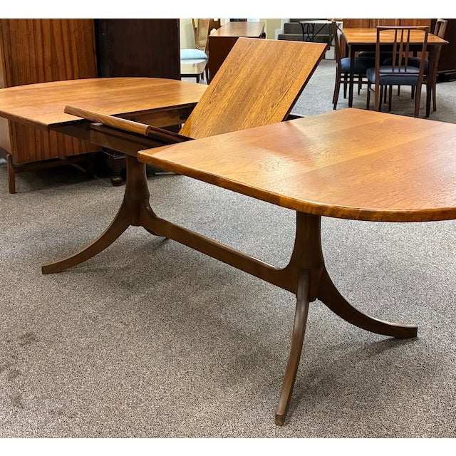 Extending Teak Oval Dining Table on Double Pedestal Base. Uk c.1960 For Sale - Image 4 of 12