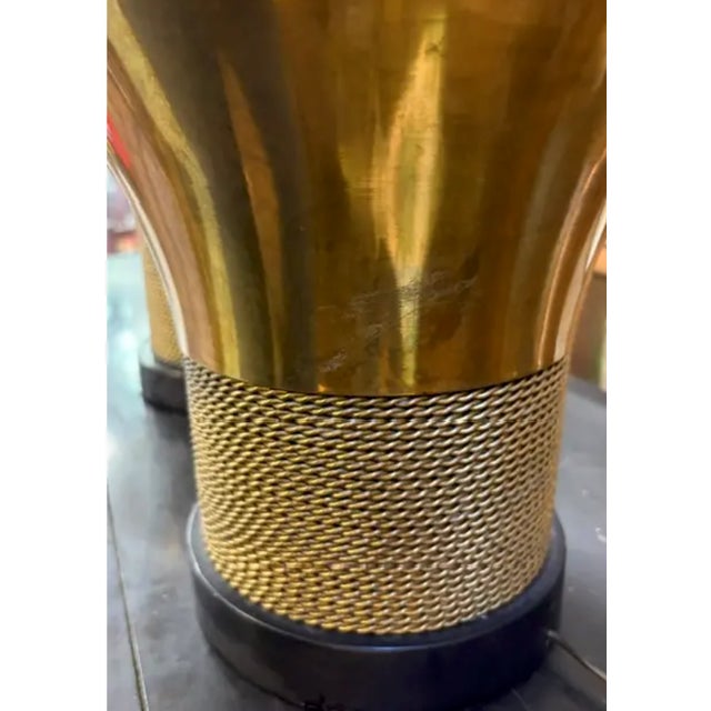 Mid-Century Modern Mid 20th Century Mid Century Modern Frederick Cooper Brass Lamps With a Textured Rope Design - Pair For Sale - Image 3 of 8