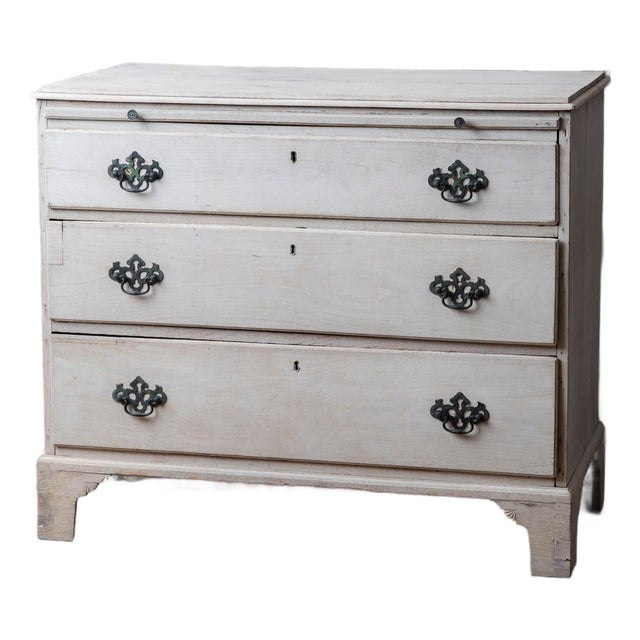Georgian Oak Chest With Brushing Slide, c.1740 For Sale