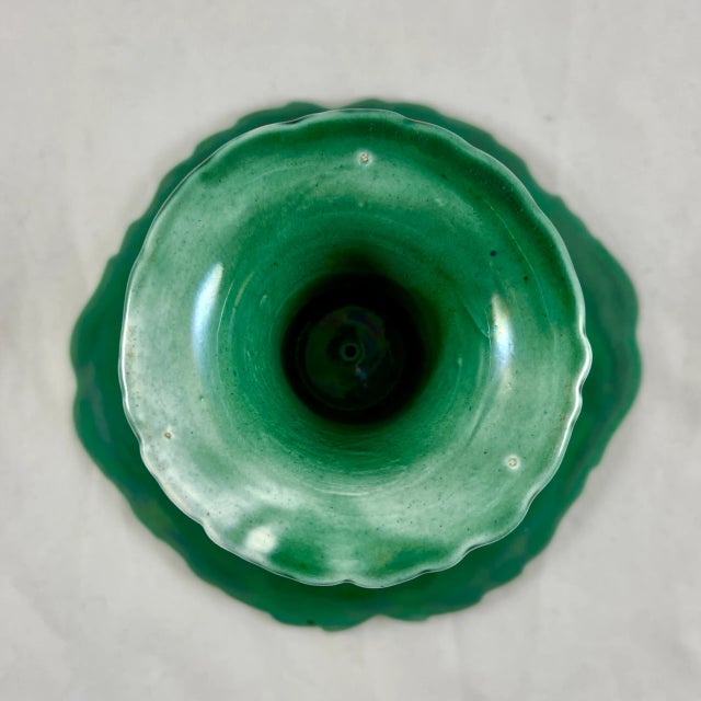Acanthus Leaf Green Glazed English Majolica Pedestal Vide-Poche For Sale - Image 10 of 11