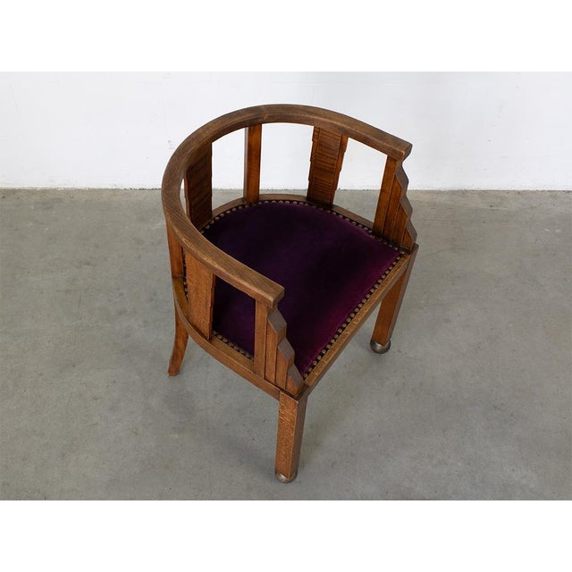 Art Deco Desk Chair, 1920s, in Very Good conditions. Designed 1920 to 1949