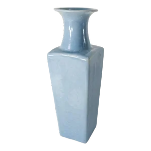 19th Century Chinese Pale Blue Clair-De-Lune Ru Type Vase