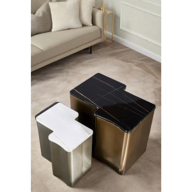 2020s Ludie Marble Top Side Table, Irregular Shape End Table in Gold and White For Sale - Image 5 of 5
