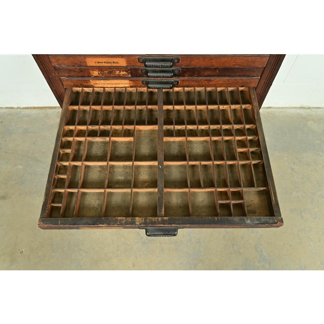 Antique Oak 25-Drawer Architect's Blueprint Flat File Cabinet by Hamilton, Circa 1900 For Sale - Image 9 of 14