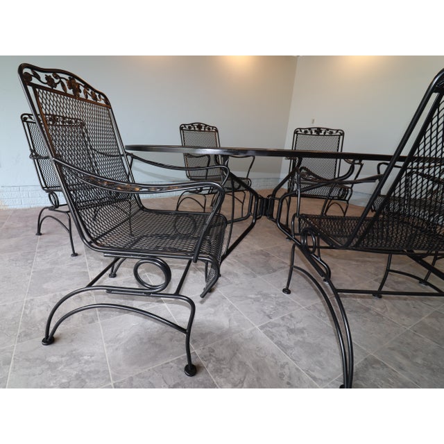 Russell Woodard Vintage Russel Woodard "Primrose" Wrought Iron Family Patio, 7 Pieces For Sale - Image 4 of 18