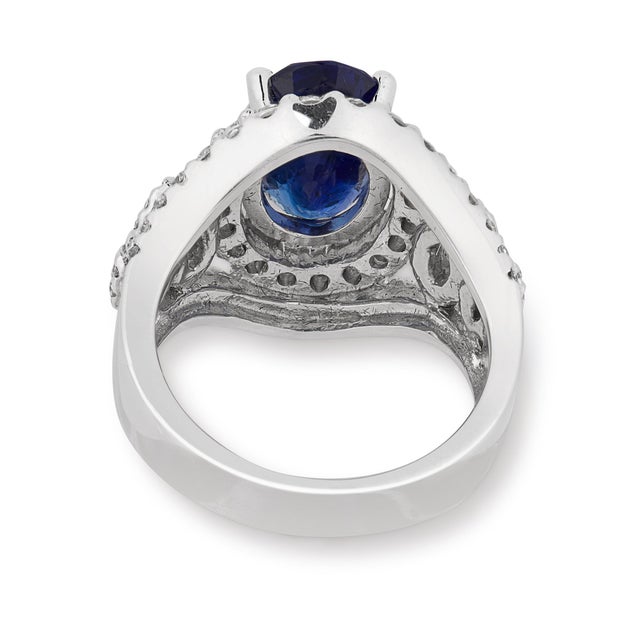 Vintage 4.43 Carat Sapphire Diamond 18k White Gold Cocktail Ring, Size 6 For Sale In Los Angeles - Image 6 of 7