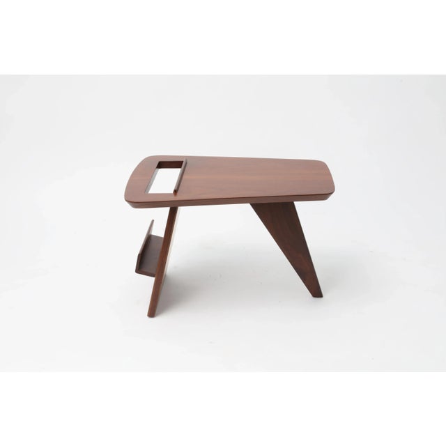 Jens Risom 1950s Vintage Jens Risom Style Walnut Magazine Table For Sale - Image 4 of 6