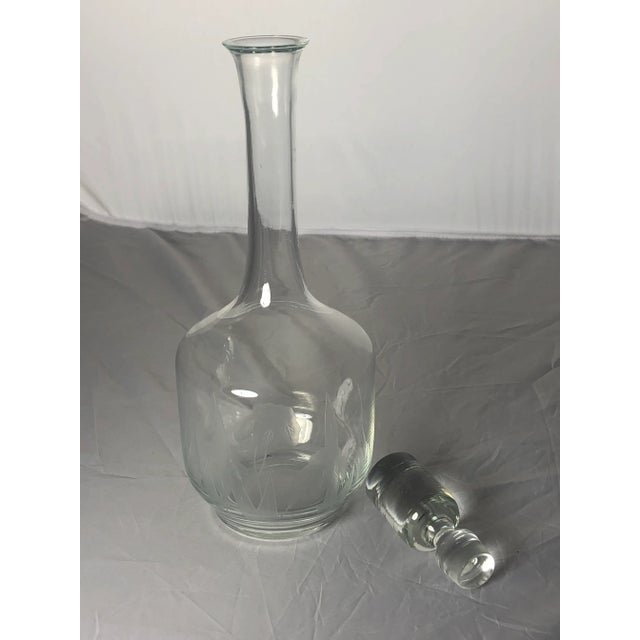 Mid-Century Modern Flower/Grass Etched Glass Carafe Stopper For Sale - Image 4 of 7