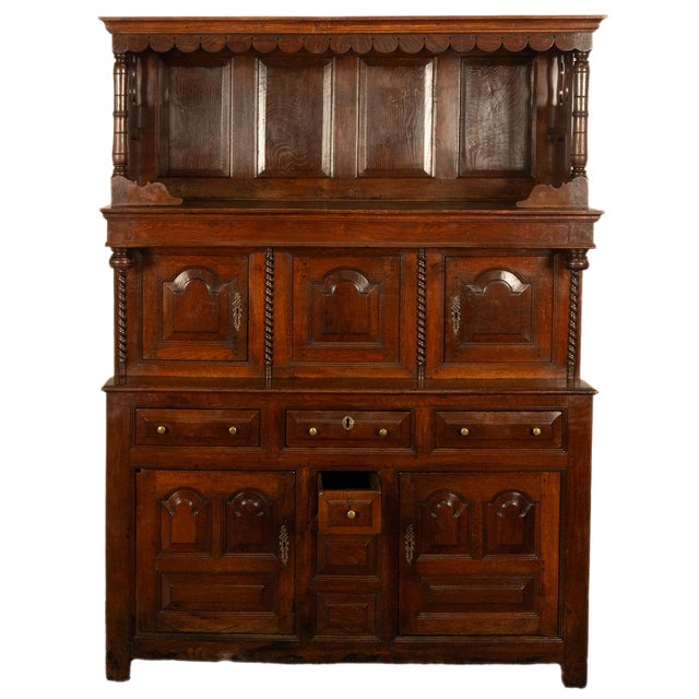 Antique Early 18th Century Carved Oak Welsh CWPWRDD Tridarn Cupboard Cabinet 1730 For Sale - Image 12 of 16