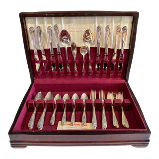 Mid 20th Century w.m. Rogers Daffodil Silverplate Flatware Set of 52 in Tarnish Resistant Wooden Case For Sale