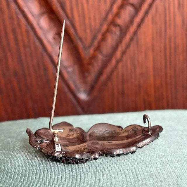 Late 19th Century Victorian Bohemian Garnet Silver Leaf Brooch For Sale - Image 9 of 11