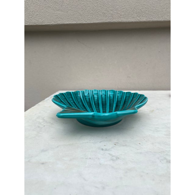 French Green Majolica Shell Dish Vallauris, Circa 1950 For Sale In Austin - Image 6 of 7