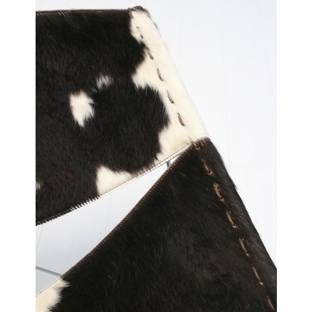 F675 Butterfly Chair in Cowhide by Pierre Paulin for Artifort For Sale - Image 7 of 13