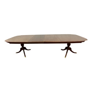 Ethan Allen 20th Century Georgian Style Cross Banded Fruitwood Dining Table For Sale