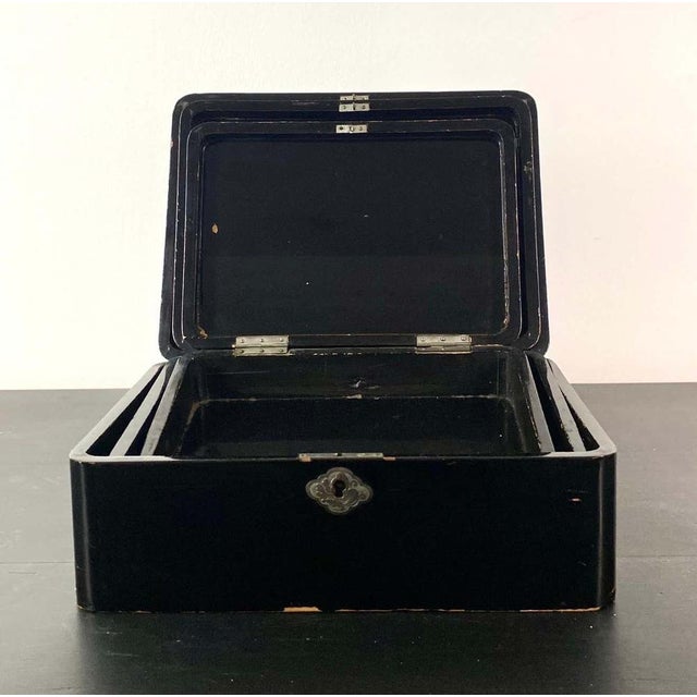 Black Three Black Japanese Lacquer Nesting Boxes with Two Keys, 1880, Set of 3 For Sale - Image 8 of 18