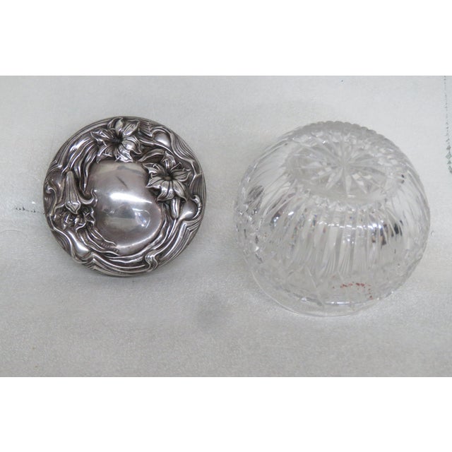 Early 20th Century Cut Crystal Glass Dresser Powder Vanity Jar Box 4338b For Sale - Image 5 of 11
