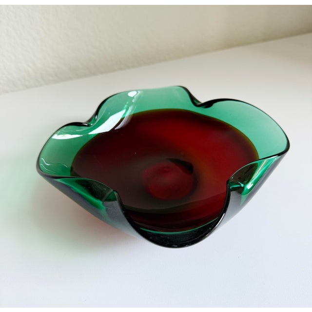 Flavio Poli 1960s Murano Bowl Attributed to Flavio Poli, Green & Red Blown Glass For Sale - Image 4 of 9
