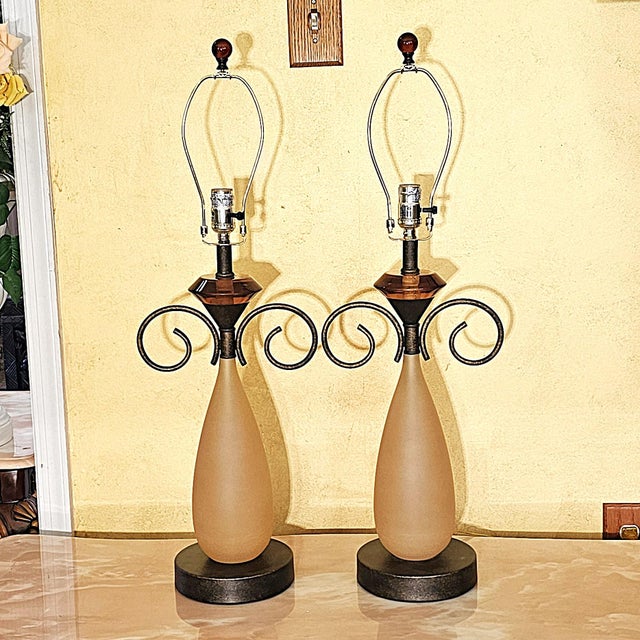 Early 21st Century Pair of Frosted Glass and Scrollwork Table Lamps, Early 21st Century For Sale - Image 5 of 18