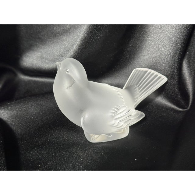 Lalique Frosted Crystal Sparrows “Moineau” | Pair Signed Lalique France | 1990s For Sale - Image 11 of 14