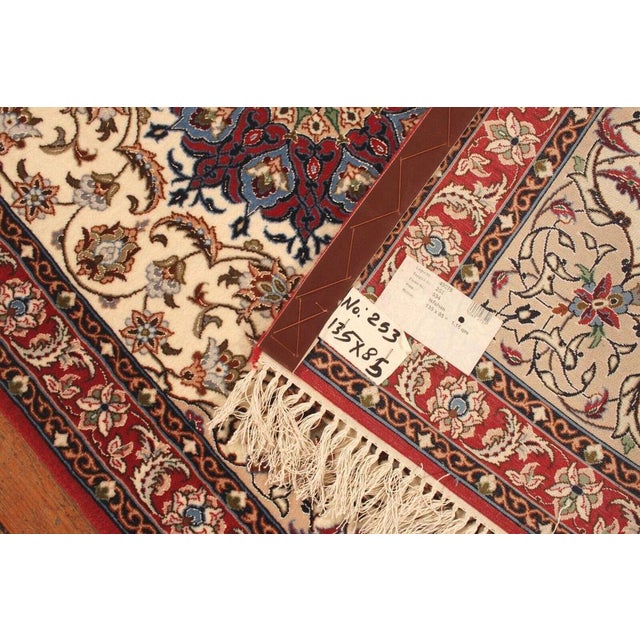 Textile Middle Eastern Rug in Wool For Sale - Image 7 of 9
