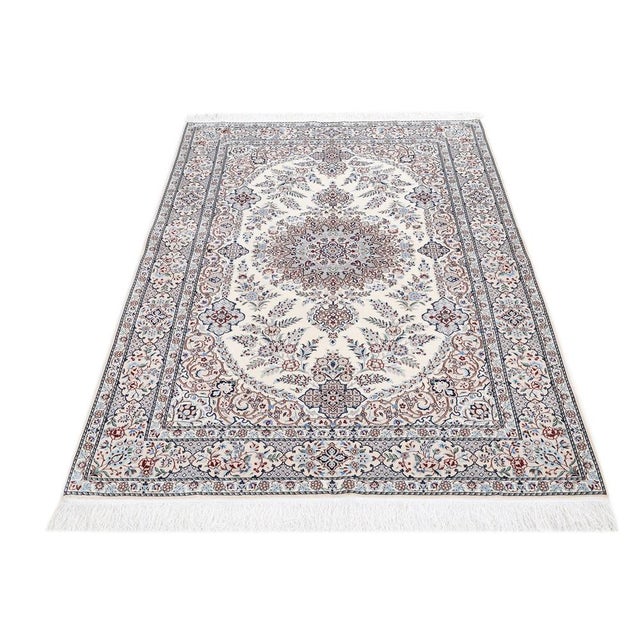 Nain 6LA Rug with Silk, 1990s For Sale - Image 4 of 14