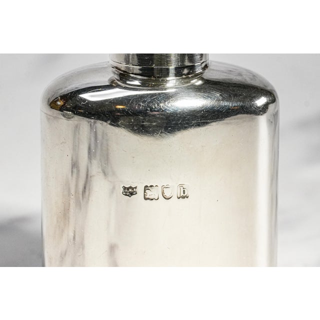 Victorian Handsome Mappin & Webb Antique Sterling Silver Scent Bottle Victorian Perfume Flask For Sale - Image 3 of 11