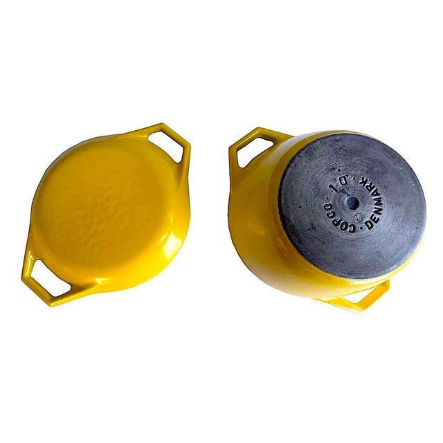 Mid 20th Century Enamel on Cast Iron Dutch Oven Designed by Michael Lax for Copco, 2 Piece Set For Sale - Image 10 of 12