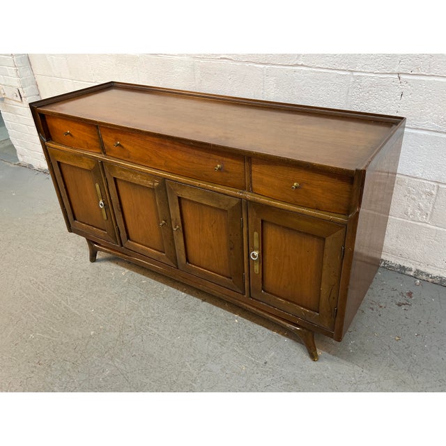 Mid 20th Century Mid-Century Modern Sculpted Walnut Buffet For Sale - Image 5 of 16