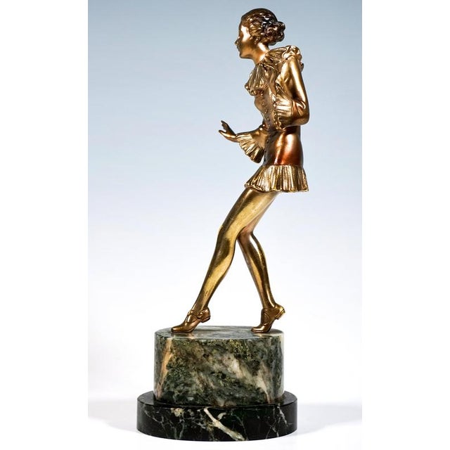 1920s Viennese Art Deco Clotilde von Derp Dancer Figurine in Bronze attributed to Josef Lorenzl, 1928 For Sale - Image 5 of 10