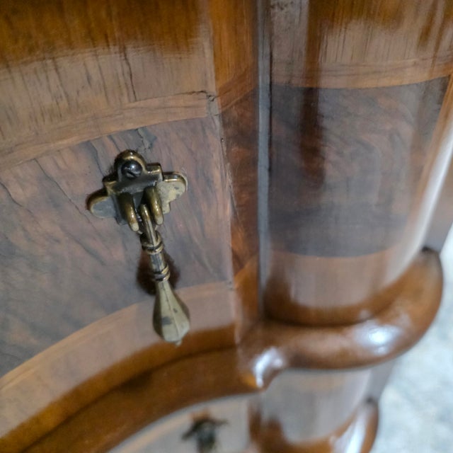 Wood Vintage Italian Baroque Style Burl Walnut Serpentine Chest of Drawers For Sale - Image 7 of 12