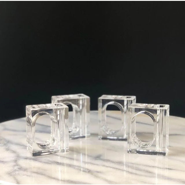 Lucite Mid-Century Bud Vase Napkin Rings- Set of 4 For Sale - Image 4 of 5