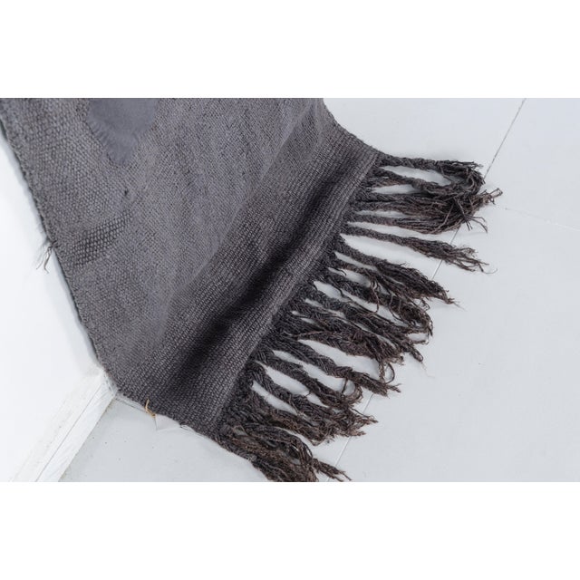 1960s Vintage Anatolian Grey Hemp Runner Rug, 1960 For Sale - Image 5 of 10