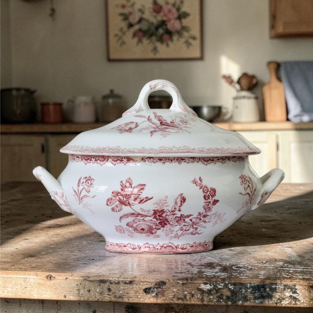 Ivory Large French Soup Tureen by Sarreguemines Fontanges, 1890 For Sale - Image 8 of 8
