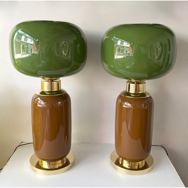2020s Contemporary Pair of Brass and Green Murano Glass Bulb Shade Lamps, Italy For Sale - Image 5 of 12