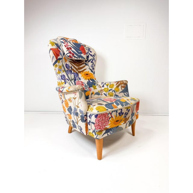 1950' Lounge chair designed by Carl Malmsten. The iconic "Farmor" (Grandmother) model, was designed in the 1950s and...