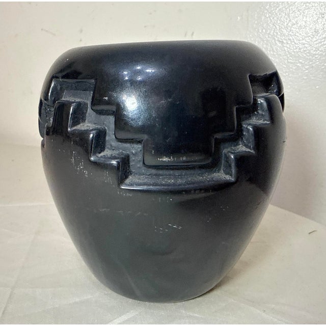 Antique Handmade Santa Clara Pueblo Native American Black Pottery Blackware Vase For Sale - Image 4 of 11