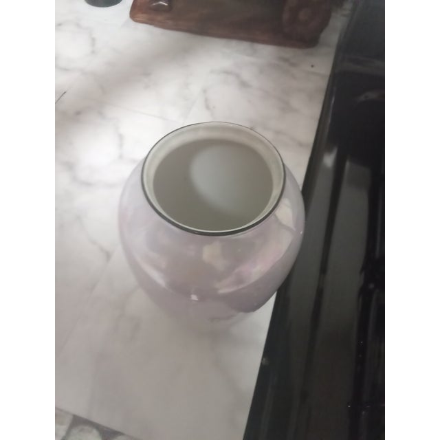 Abstract Antique Stunning Opalescent Irridescent White Mother of Pearl Art Glass Vase Checho-Slavakia 7" 19th Century For Sale - Image 3 of 6