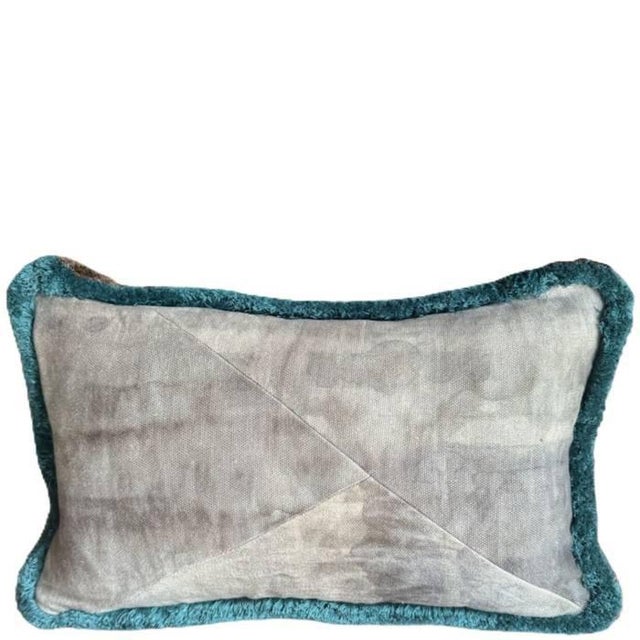 Yvain – featuring a premium linen fabric with a printed pattern, on one side with a monochrome tapestry, on the other an...