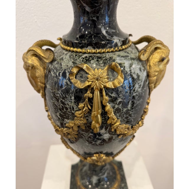 Ornamental Vase in Green Marble and Gilded Bronze, France, 1800s For Sale - Image 11 of 18